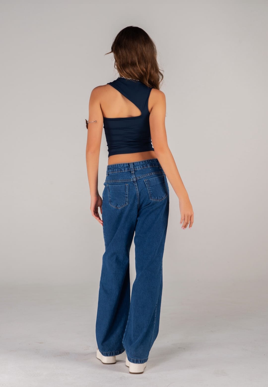 Jean "Azure Wide Leg" - Estilo Retro y Relajado - Image 2